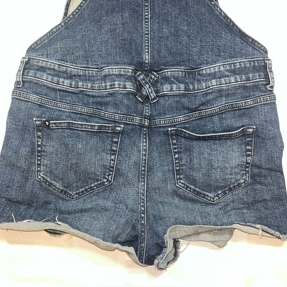 Blackheart Dark Blue Denim Bib Overall Shorts Rips Star Accent Size 13 Stretchy - Picture 4 of 16